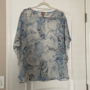 Chico’s beautiful light poncho